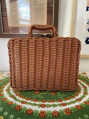 Retro Woven Purse or Picnic Bag!